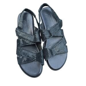 Munro Sandal Women’s 8.5 M Black Leather Walking Wedge Comfort Travel Fisherman